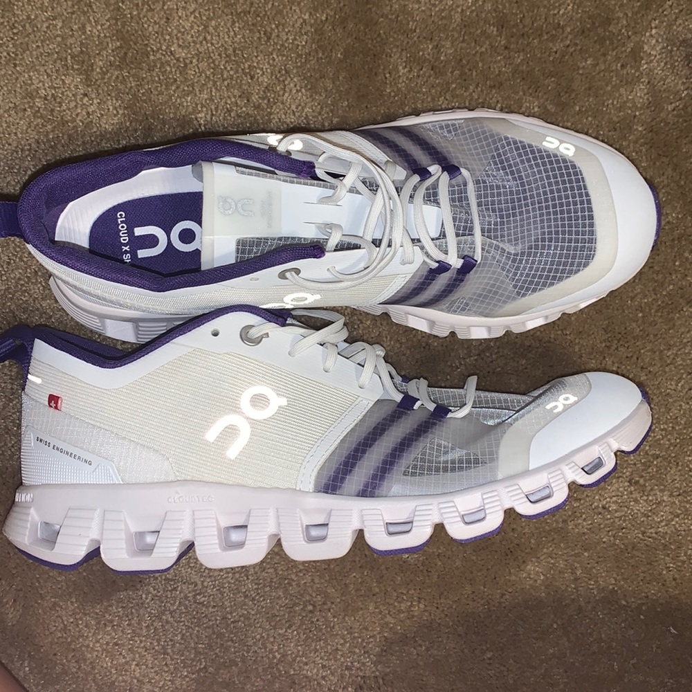 BRAND NEW On Cloud Tennis Shoes